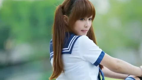 iPhone17贴膜划痕成因