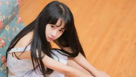 高龄女子诞下龙凤胎