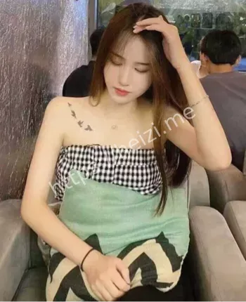 美女大学生私拍