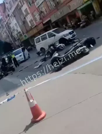 广西百色8人受伤车祸内幕