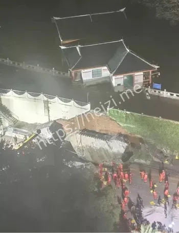 泵站楼梯脱落墙体裂缝