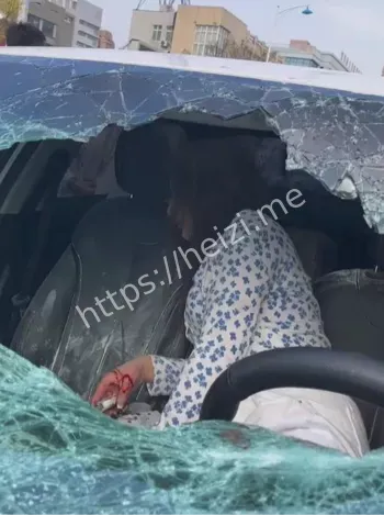 原配比小三漂亮网友热议