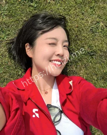 最美短发女孩反差视频外泄